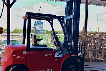 Отгрузка: электрический вилочный погрузчик OXLIFT RX30