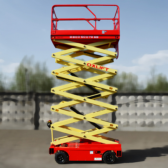 OXLIFT QZ-050-110 Самоходный (поводковый) подъемник ножничного типа с питанием от АКБ 11000 мм 500 кг