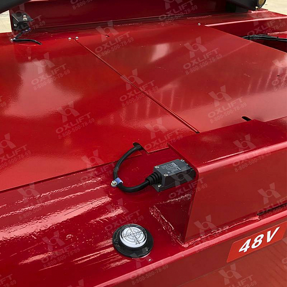 OXLIFT QZ-050-090 Самоходный (поводковый) подъемник ножничного типа с питанием от АКБ 9000 мм 500 кг